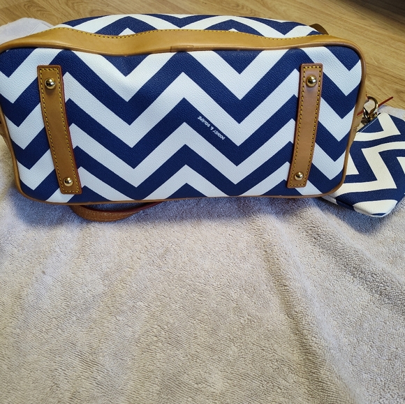 Dooney & Bourke Chevron Tote - Picture 7 of 16